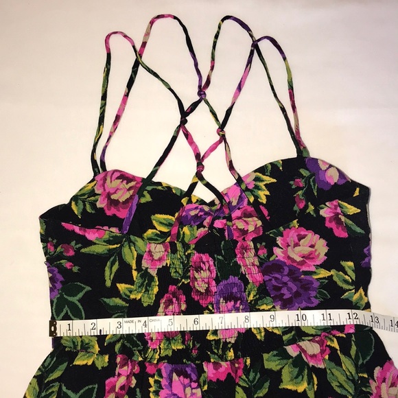 ⭐️3 for $29 Twenty-one Mini Sun Dress⭐️ - Picture 8 of 11